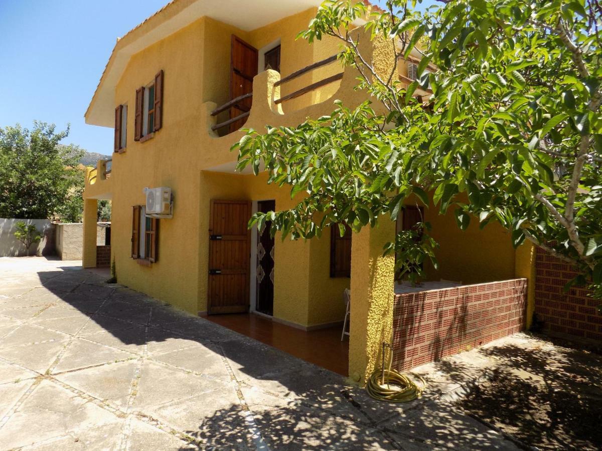 Casa Vacanze Gardenia Solanas  Exterior photo