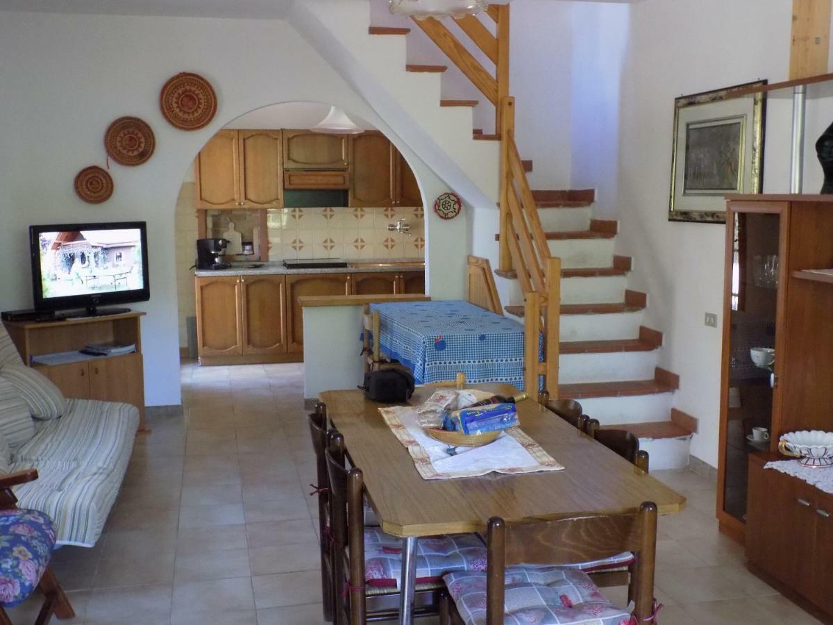 Casa Vacanze Gardenia Solanas  Exterior photo
