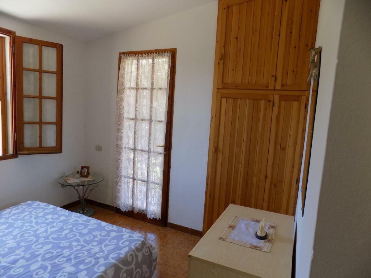 Casa Vacanze Gardenia Solanas  Exterior photo